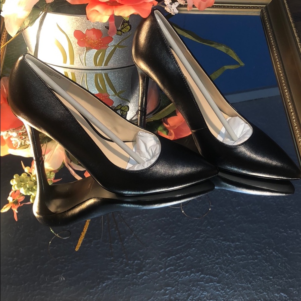 Jenn Ardor black point closet toe pumps size 7.5